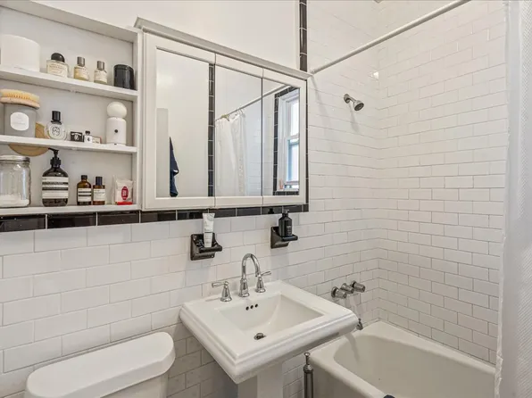 9204 Ridge Boulevard image 22 of 36