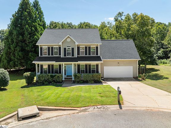 3rd image of 16 Bittercrest Ct