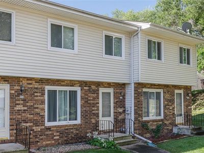 242 Holiday Cir #47, West Des Moines, IA, 50265