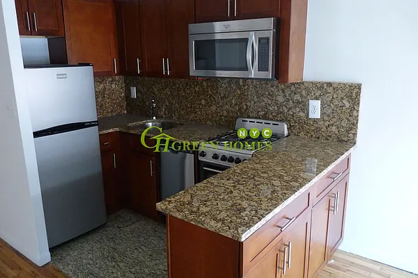 Rented by Green Home NY Realty LLC | media 2