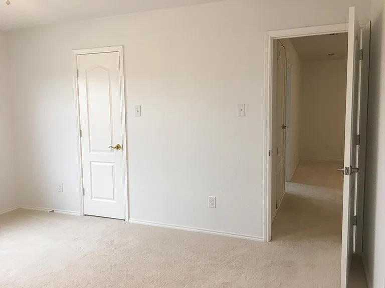 5308 Wharfside Pl — Photo 38
