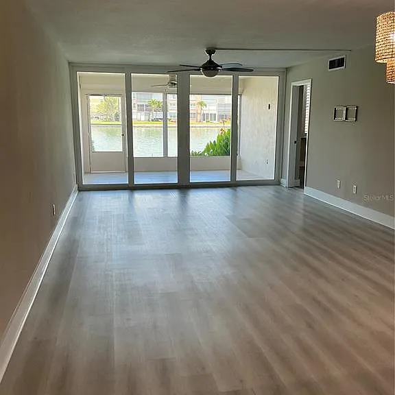 7645 Sun Island Dr S #101 — Photo 5