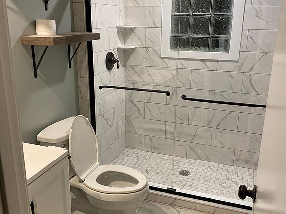 2nd image of 173 Country Pkwy Floor 1