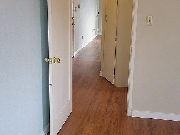 5th image of 5622 Shattuck Ave #C
