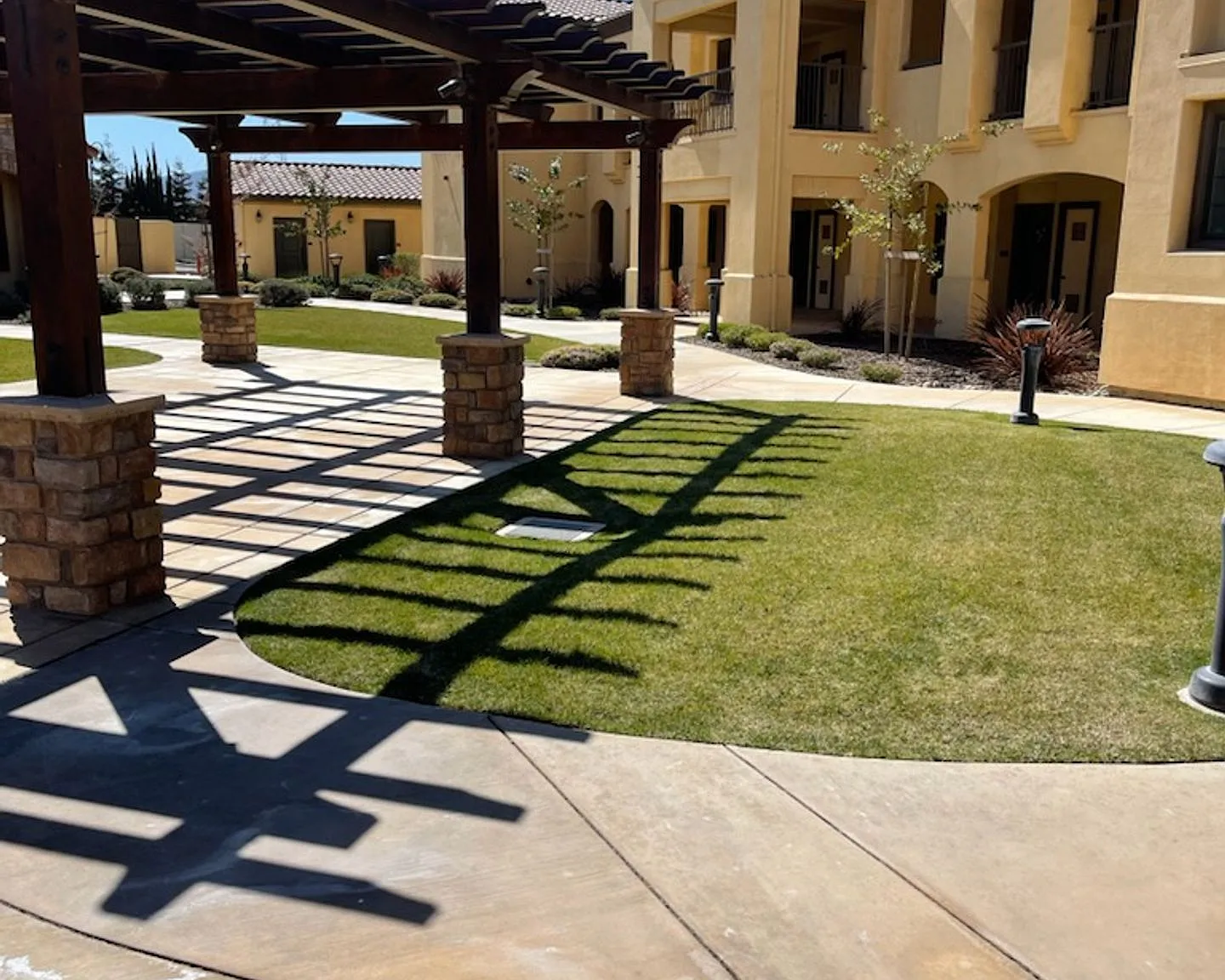 Executive Residential Complex in South Monterey County - 6 Townhomes and 12 Apartment Homes — Photo 4