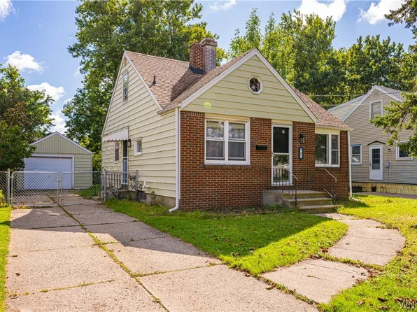 87 Wilshire Rd, Cheektowaga, NY 14225