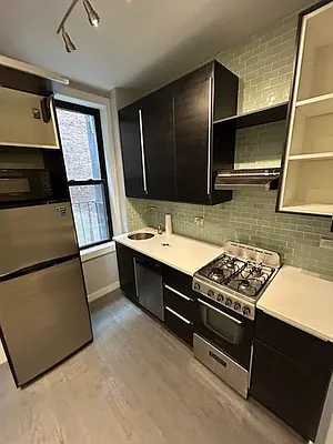 Rented by Compass | media 2