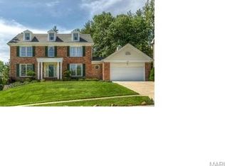 1344 Haute Loire Dr, Ballwin, MO 63011