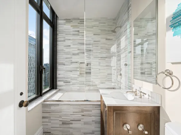 143 Reade Street image 23 of 29