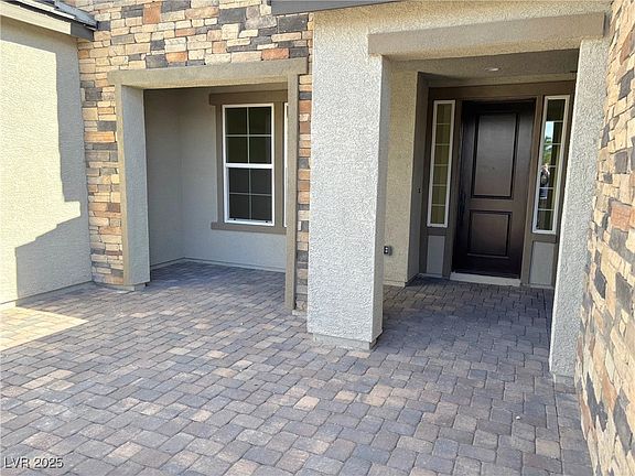 4th image of 5477 Meranto Ave