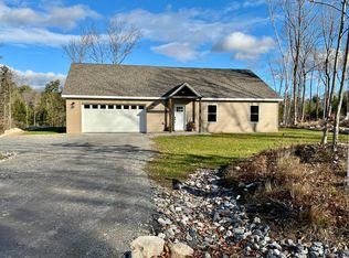 60 Chapman Rd, Harrison, ME 04040