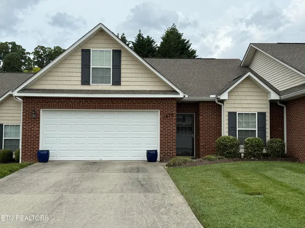 1470 Remington Grove Ln, Knoxville, TN 37909