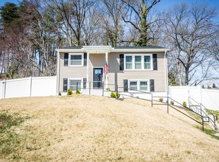 15302 Nevada St, Woodbridge, VA 22191