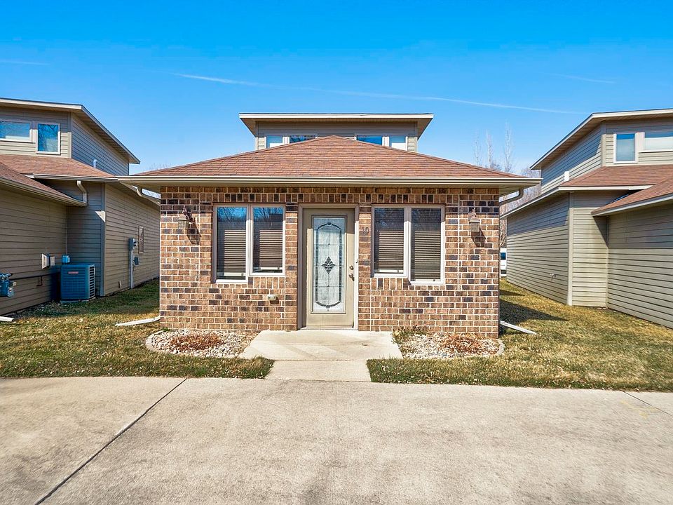 1st image of 342 Benit Dr Unit 10