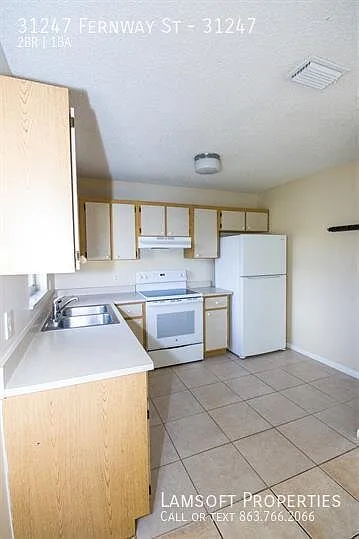 2 bed, 900 sqft, $1,250 — Photo 4