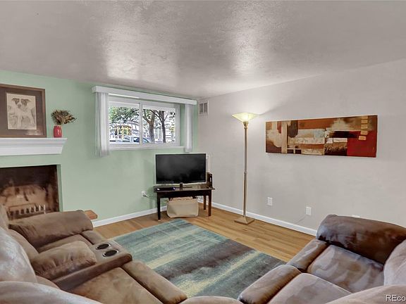 5th image of 252 N Pennsylvania St APT 104