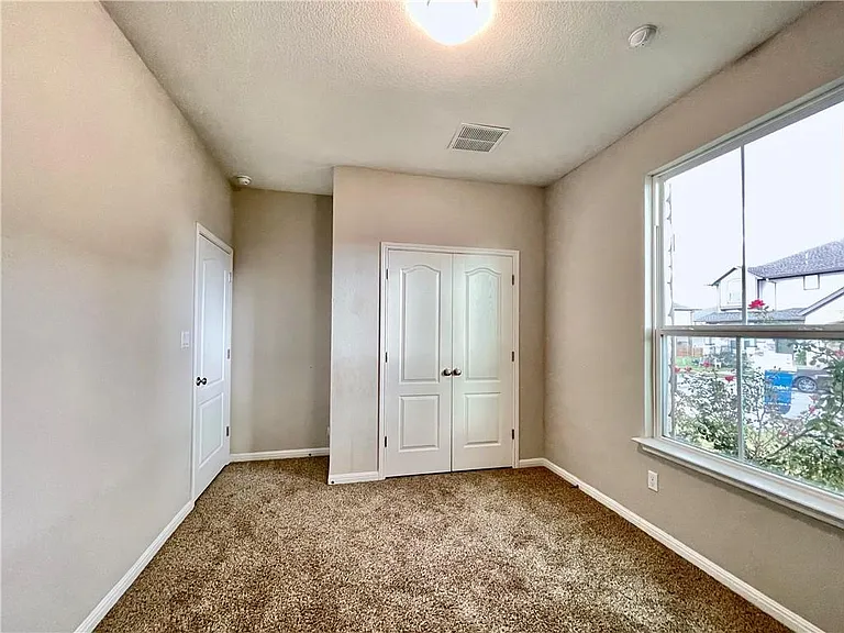 710 Coconut Grove St — Photo 26