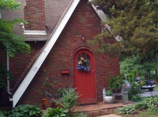 516 County Hills Dr, Saint Louis, MO