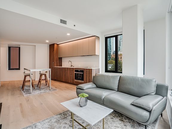 3rd image of 280 Spear St #2U