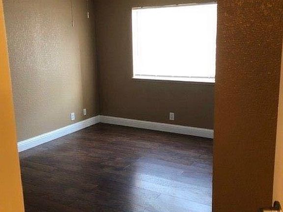 4th image of 8208 Center Pkwy APT 13