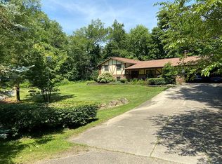 843 Elm Ct, Heath, OH 43056