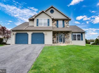 404 Riviera Dr, Blandon, PA 19510