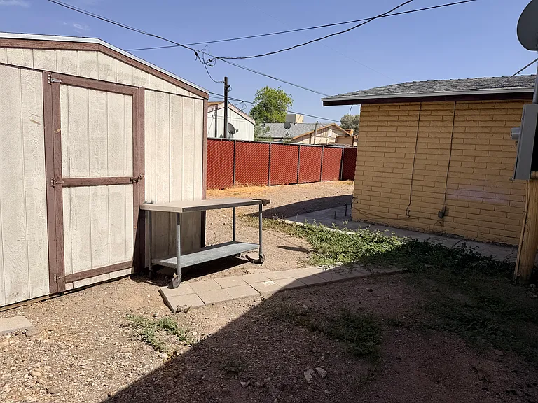2126 Kingston Dr — Photo 13