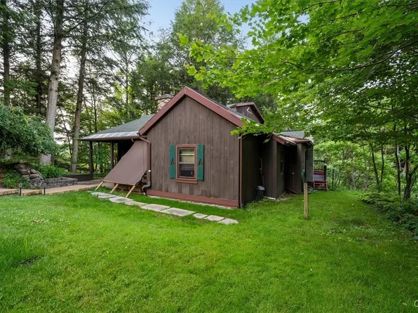 7764 Cameron Hill Rd, Barneveld, NY 13304