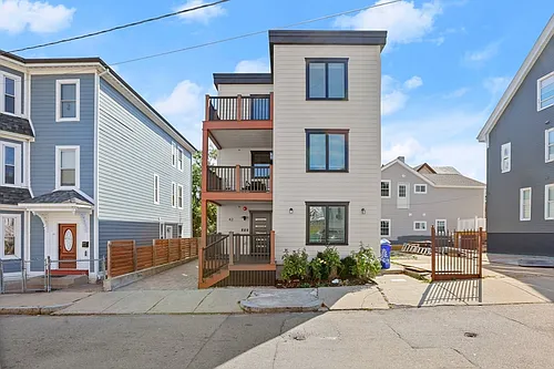 42 Dennis St #1 Photo 1