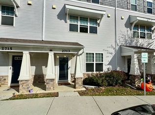 2713 Lily Ln, Rolling Meadows, IL 60008