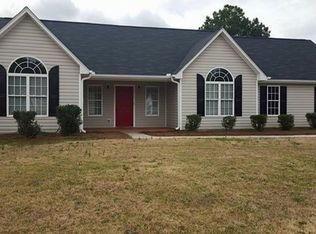 3001 Black Fox Dr, Loganville, GA 30052