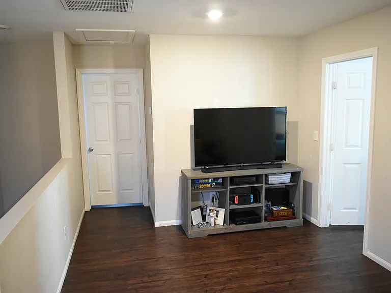 7905 Brookside Falls Ct — Photo 19