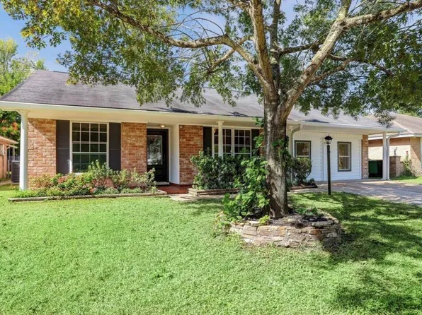 15103 Weil Pl, Houston, TX 77060