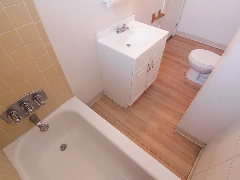 527 Jeanette St #1 — Photo 8
