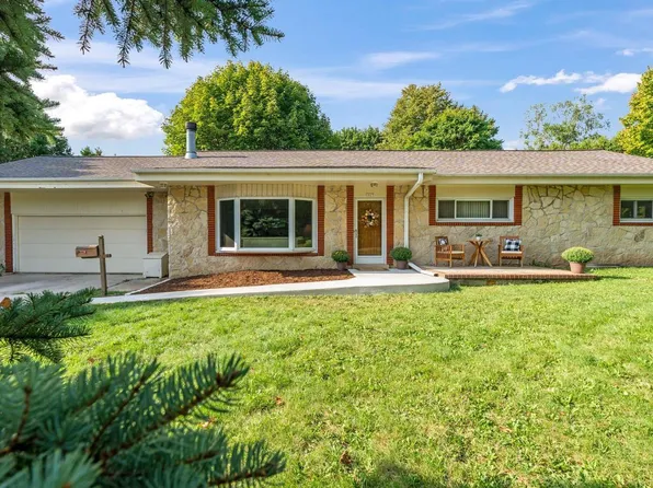 1027 West 3rd AVENUE, Port Washington, WI 53074