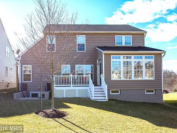 2nd image of 10553 Edwardian Ln #158