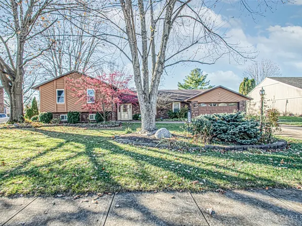 1939 Sugar Run Trl, Bellbrook, OH 45305