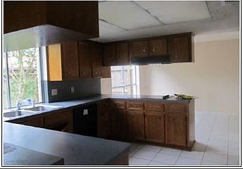 3rd image of 10502 Sagetrail Dr