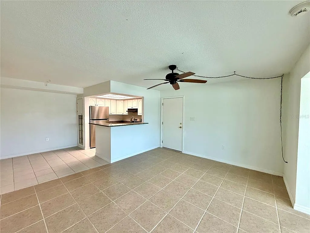 2 bed, 2.0 bath, 1104 sqft, $1,300 — Photo 3