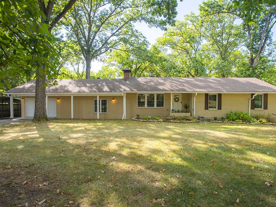 1st image of 773 Brook Hollow Rd