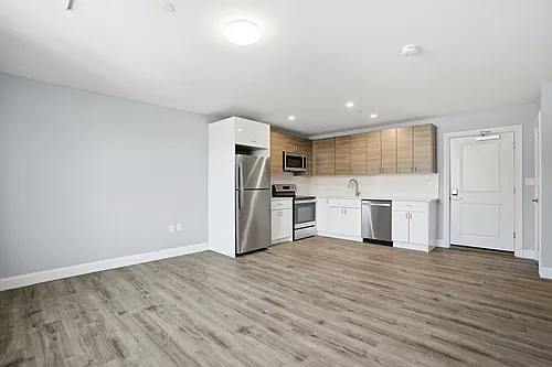 632 Centre St #302 Photo 1