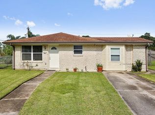 73 Jupiter Cir, Violet, LA 70092