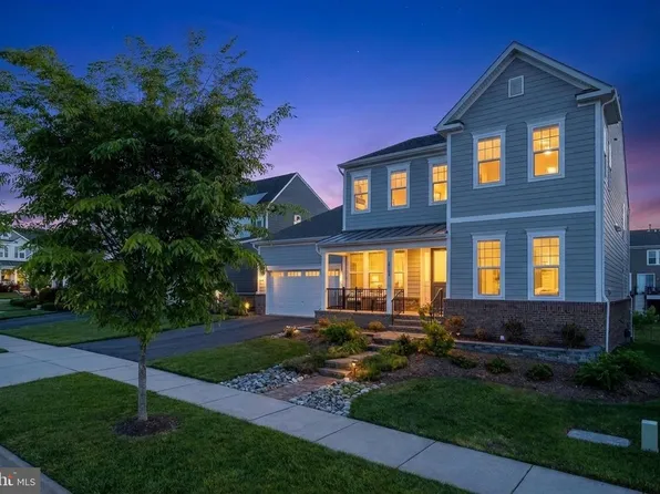 1122 Laconian St SE, Leesburg, VA 20175