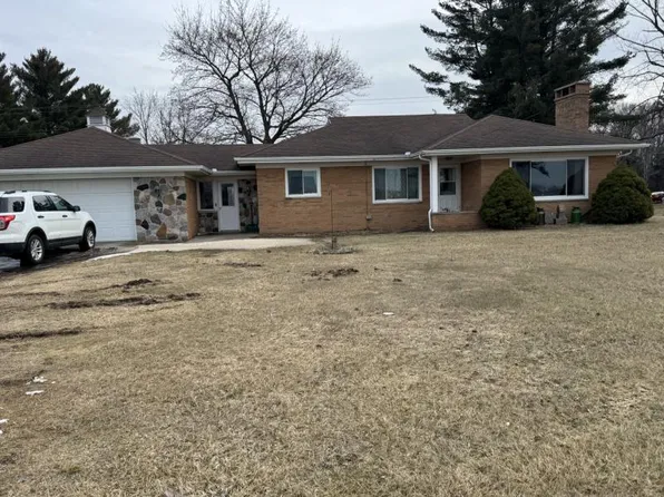 8122 Sand Beach Rd, Harbor Beach, MI 48441