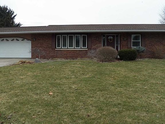 2nd image of 23459 Parkwood Pl