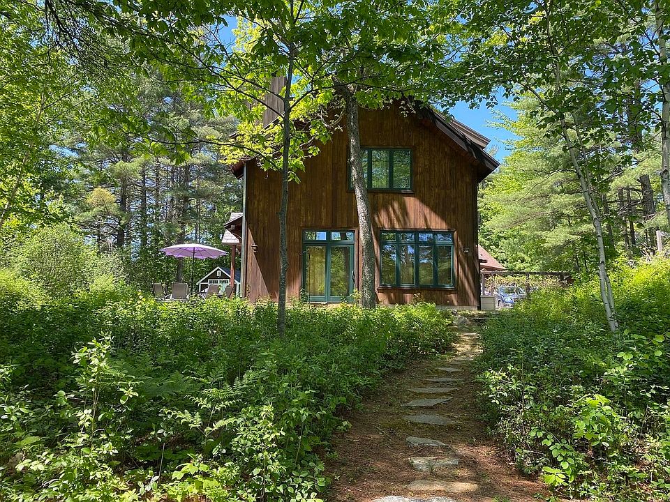 1st image of 150 Woodcrest Rd