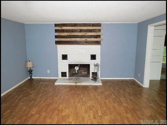 3 bed, 2.0 bath, 1906 sqft, $1,650 — Photo 3