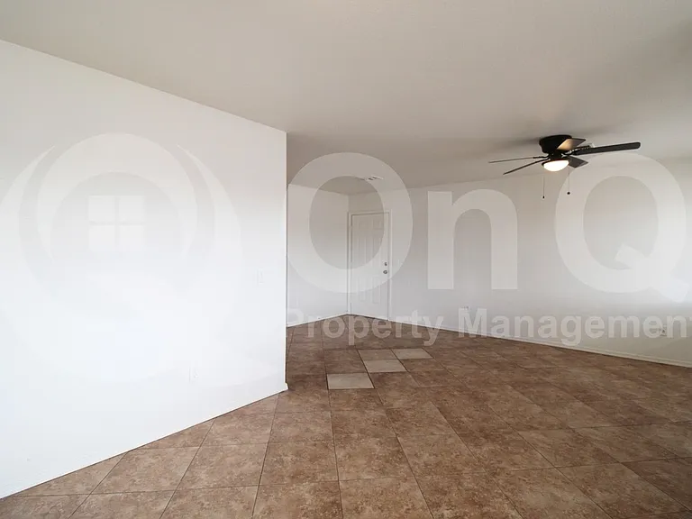 144 W Lincoln Ave — Photo 9