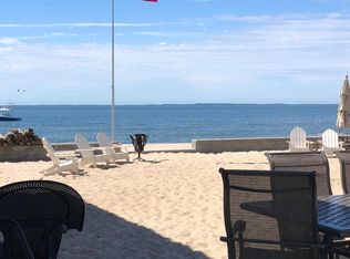 24 Pond Rd #8B, Old Lyme, CT 06371