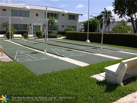 4th image of 1801 NE 62nd St APT 126